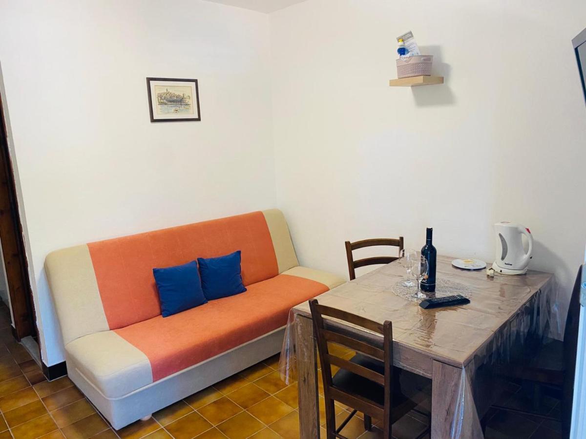 Apartmani Roxy Ловиште Экстерьер фото